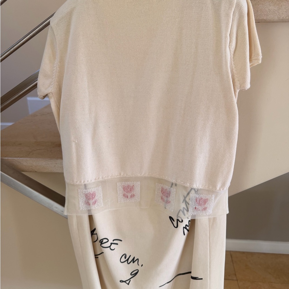Vintage Moschino Cream Short-Sleeve Knit Tee with Decorative Hem - Picture 10 of 14